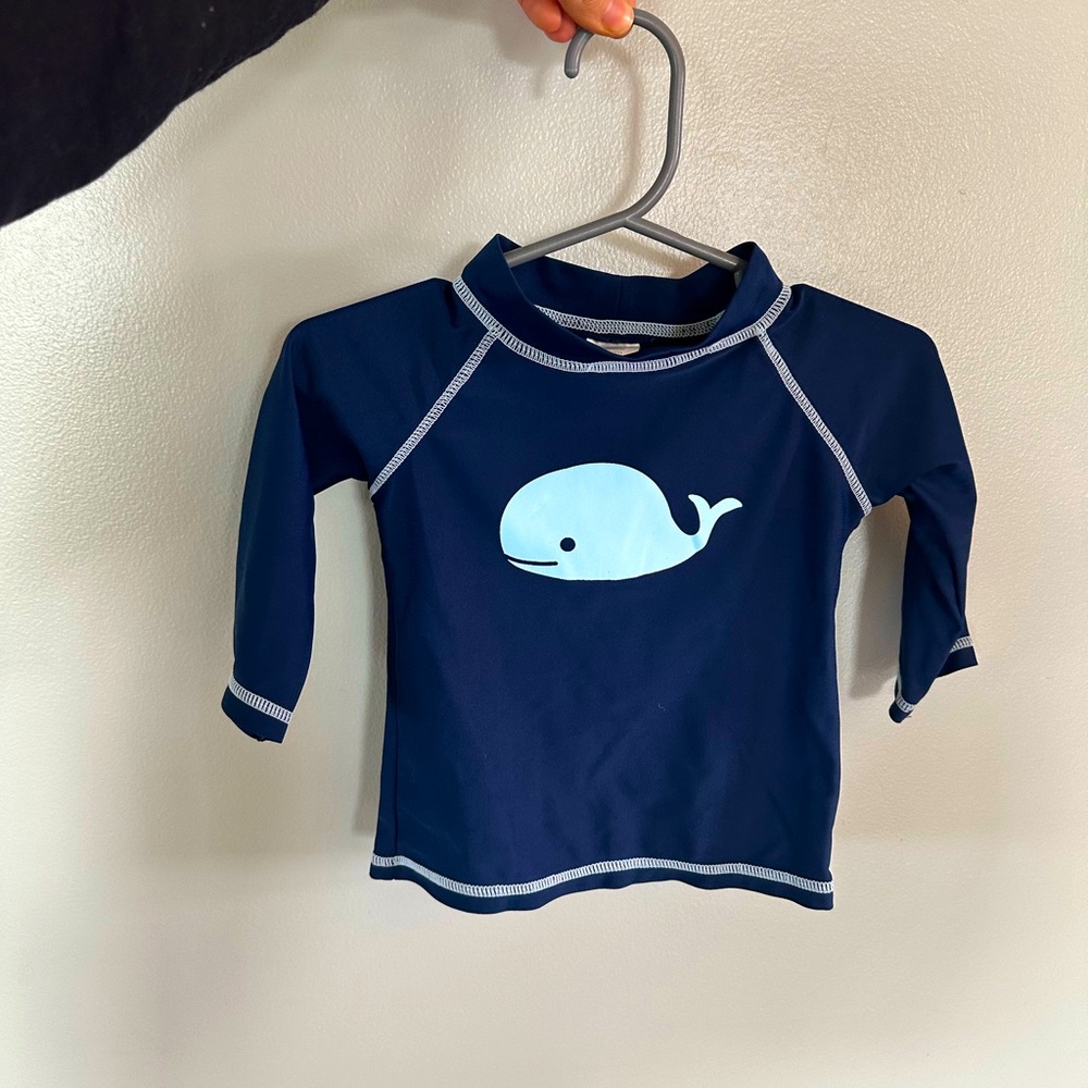 6-9 Infant swim top -cute whale - Picture 1 of 4
